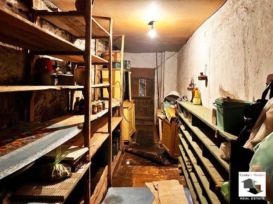 180057 Двуетажна къща в с. Станчов хан, на 12 км. от град Трявна