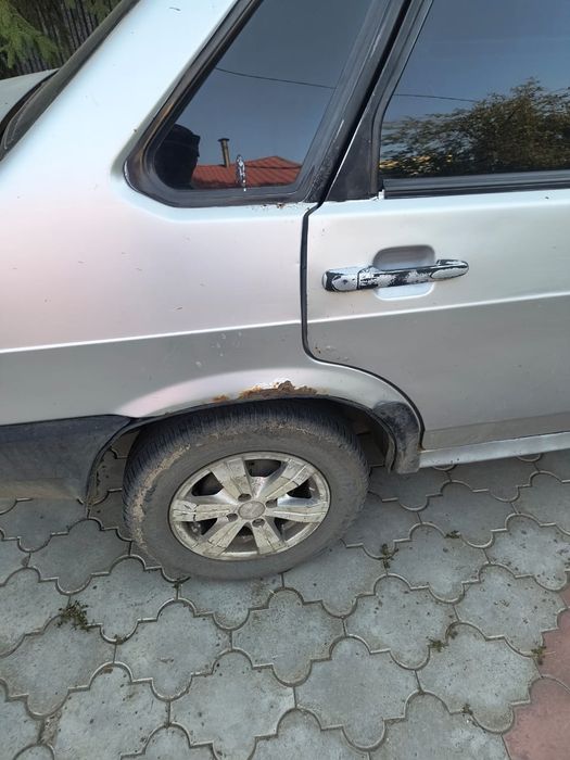 Продам машину, на ходу