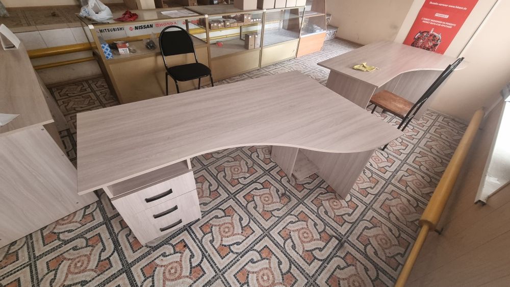 Стол офисный стулья