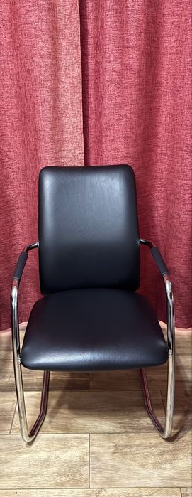 Set de mobilier masa rotunda si 2 scaune premium