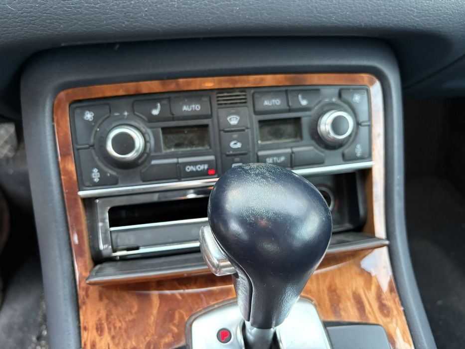 Audi A8 D3 3.0TDI на части