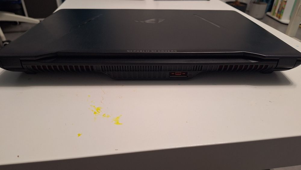 ASUS ROG Strix GL702VI | GTX 1080 8GB | i7-7700HQ | 16GB RAM | 1.5TB | 120Hz G-SYNC