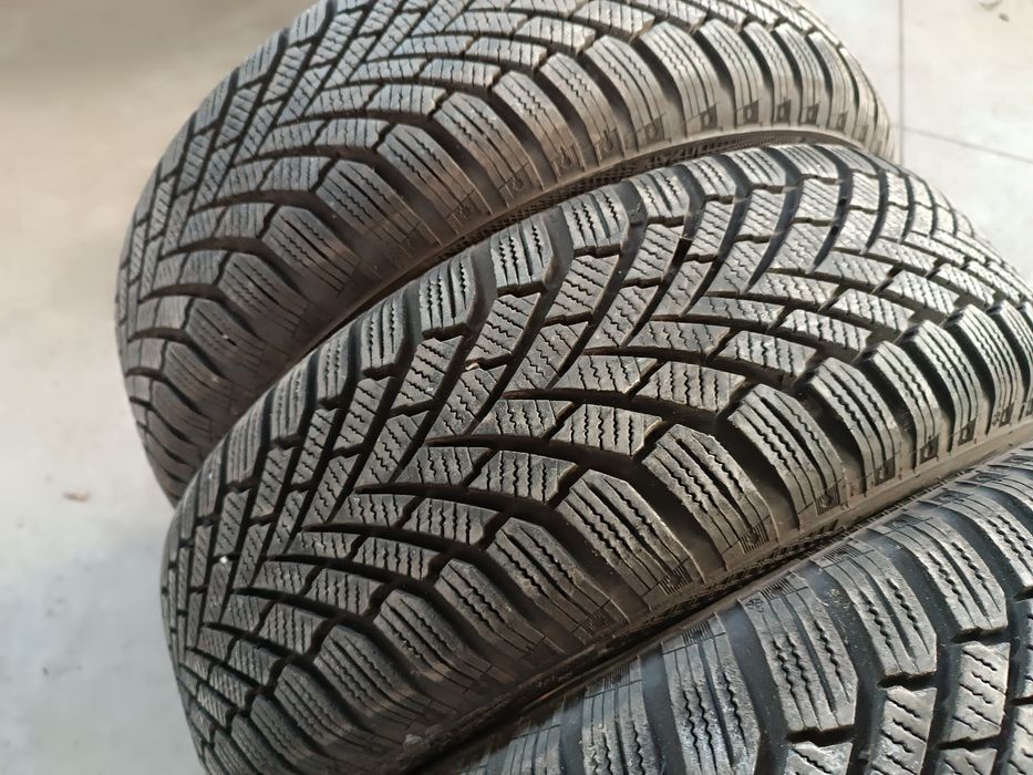 Anvelope iarna 195 65 15 Continental 8.5mm ca și noi