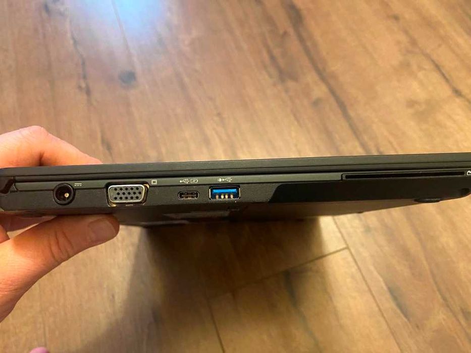 Лаптоп LifeBook U747 i5-7200u, 8GB, 256GB SSD, 14" FullHD DP, Win10PRO