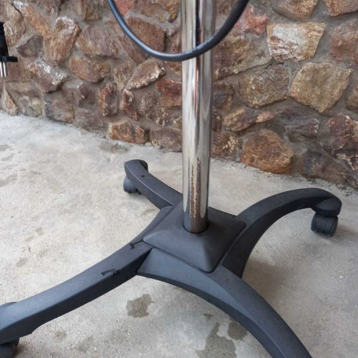 Uscătorul de păr Basic Bura