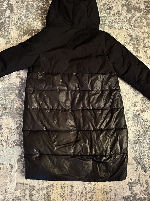 Продам зимнюю куртку 44-46р