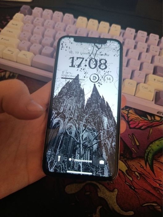 Продам iphone x