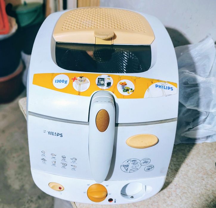 Фритюрница состояние хорошее. Торг уместен