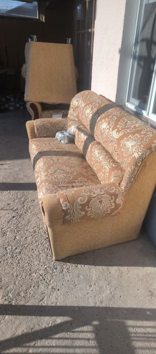 Диван б/у бесплатно