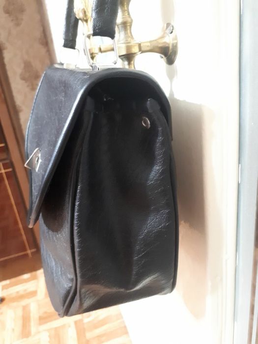 Кожанная женская сумка, 1970г.