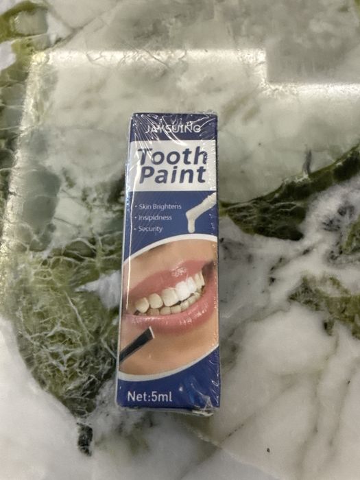 Продавам Tooth Paint 5 ml за визуално избелване/освежаване