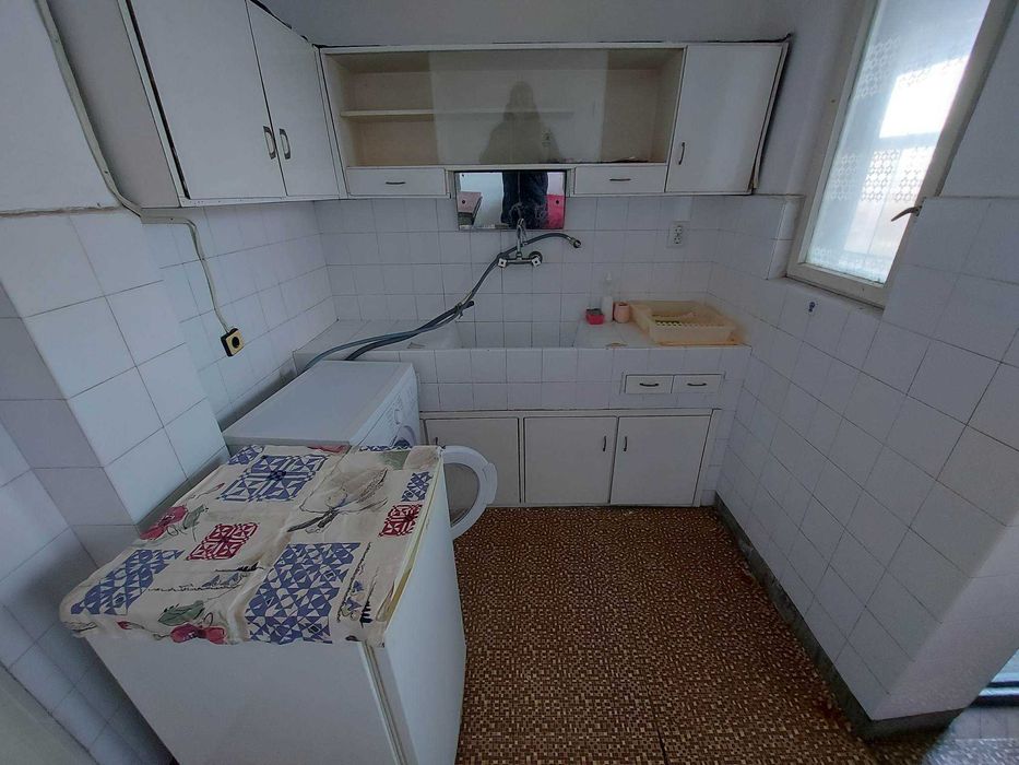 Продава се Тристаен апартамент в Търговище, Център - 66 кв.м за 673 €/кв.м - Снимка #1