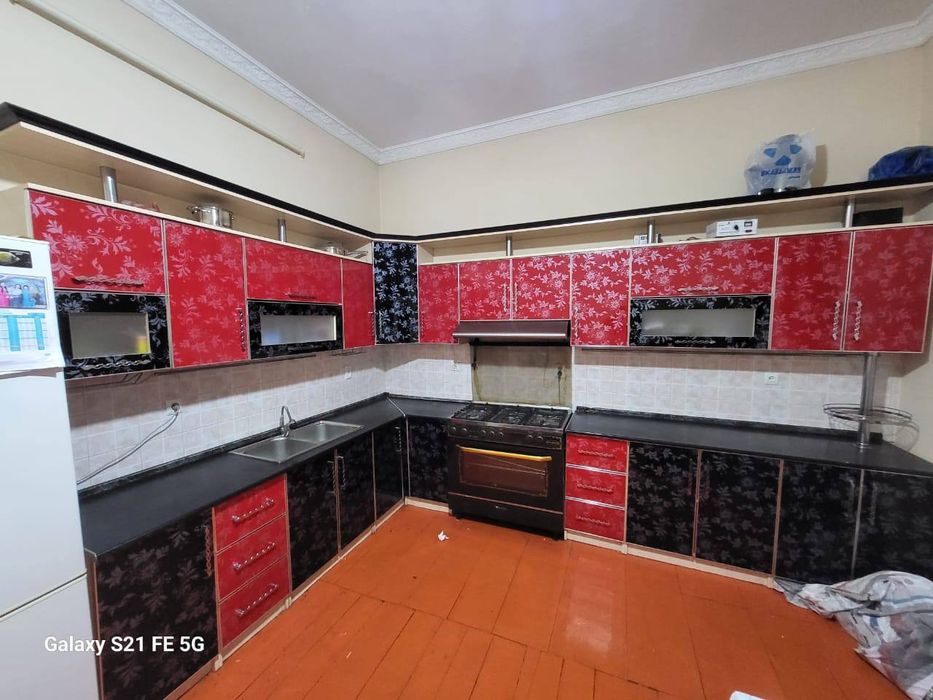 Кухонный гарнитур сатылады!