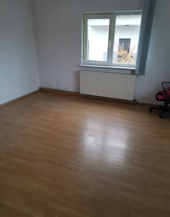 Inchiriere Casa D+P+E, Pitesti, Prundu, 7 camere, nemobilata