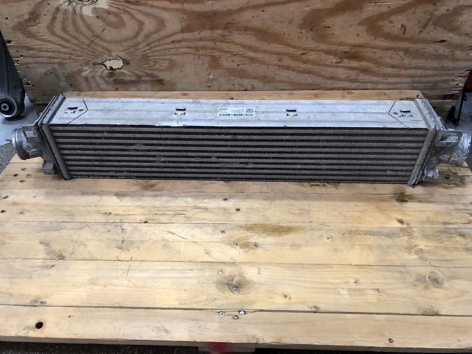 Radiator intecooler Audi A4 A5 B9, A6 C8, Q5 80A - cod 8W0145805AB