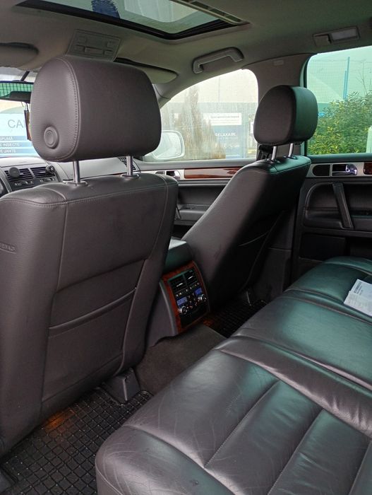 Vând Toareg 3.0 litri