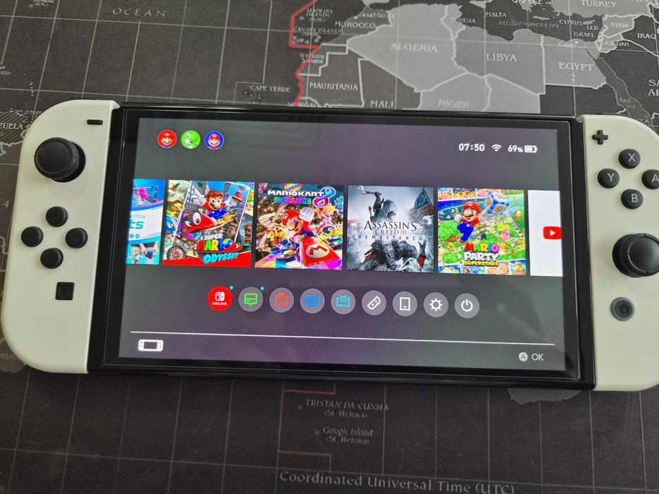 Nintendo Switch OLED White (Impecabilă) + Husă Cadou