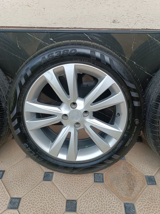 Kaptiva Stil Diska Balon 215 55 R17 Holati Yaxshi