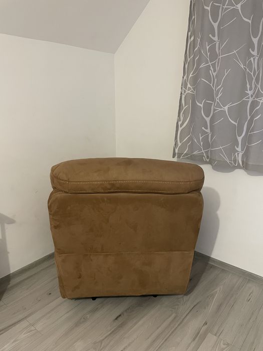 fotoliu extensibil(recliner cu suport pentru picioare)