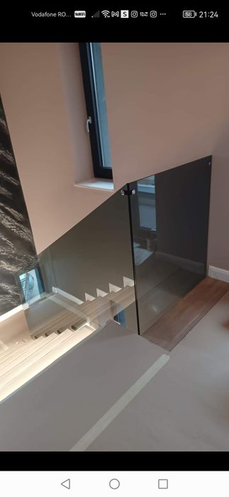 Balustrade din  sticla .