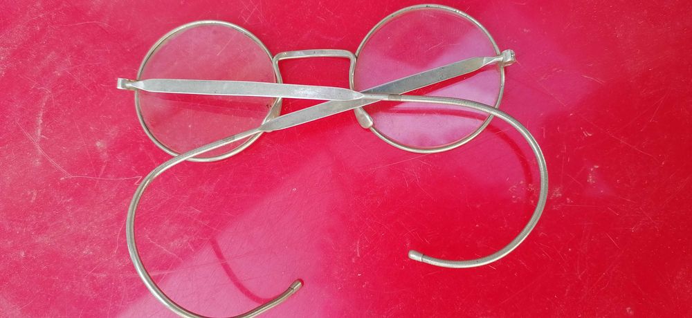 ochelari  de  vedere  din  1930  pret  180  lei