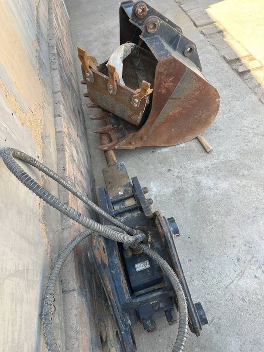 LiuGong LGB75 kovush adboynik