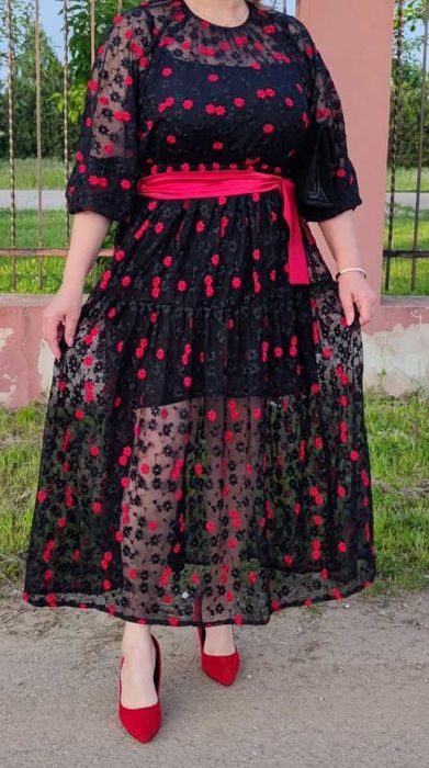 Vând rochii de ocazie