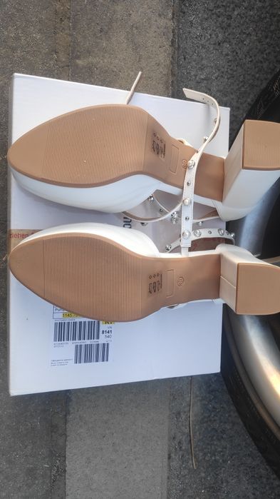 Продавам - НОВИ официални дамски обувки, номер 39