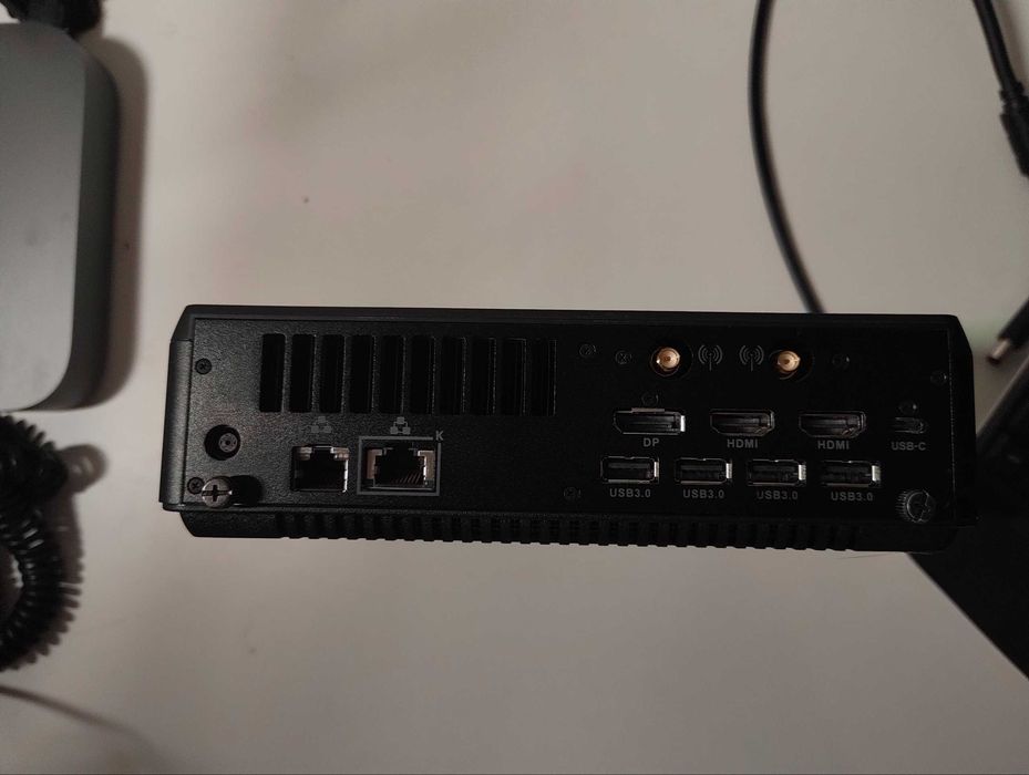 Геймерско mini pc. intel i7 9750h, RTX 2080, 32GB ram, 1 TB ssd