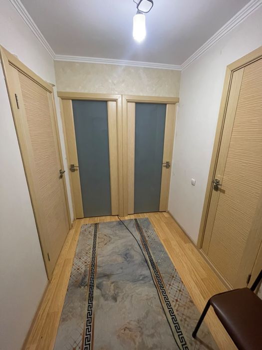 ламинат,межкомнатные двери