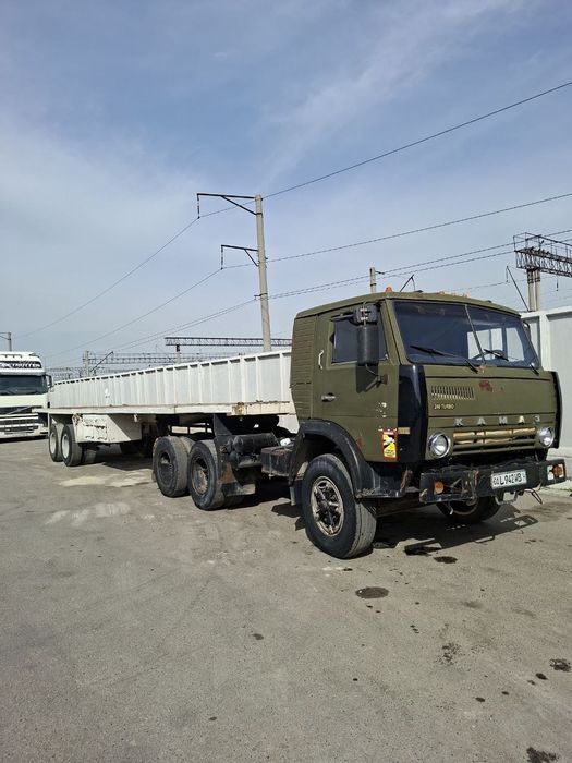Kamaz konteyneravoz