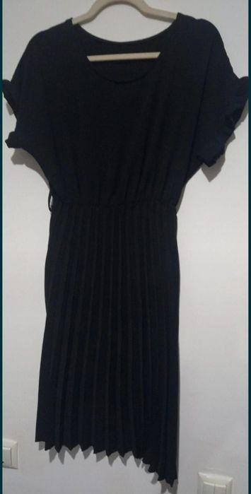 Rochie model sole marime M-L noua fara eticheta