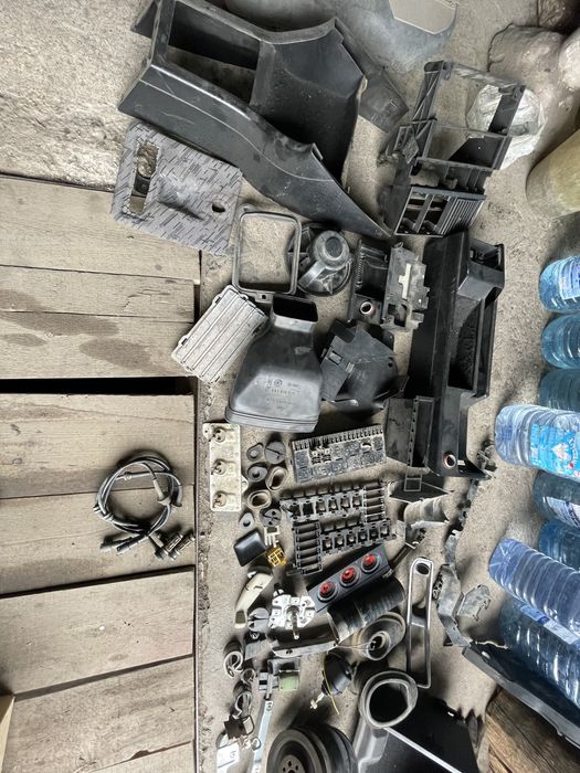 Запчасти на ауди 80