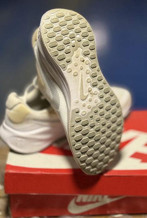 Мъжки маратонки Nike Revolution 7, White