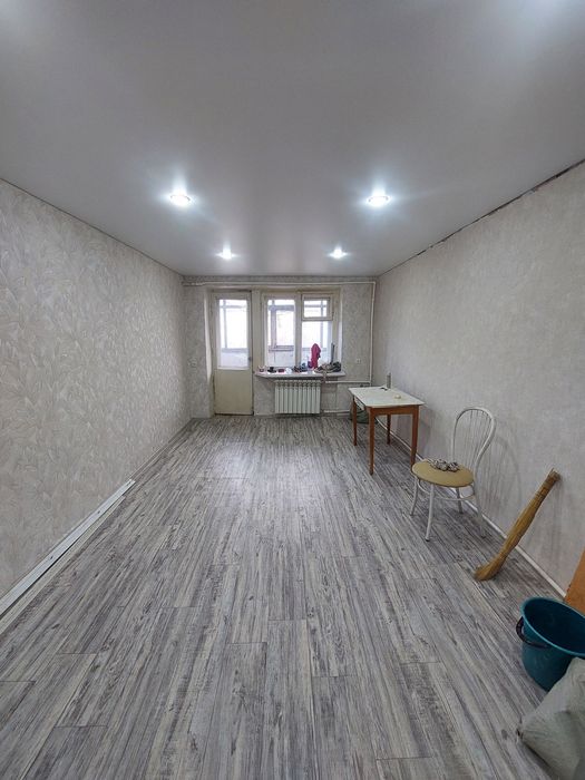 Срочная продажа комната 20 кв . с балконом. Северный..