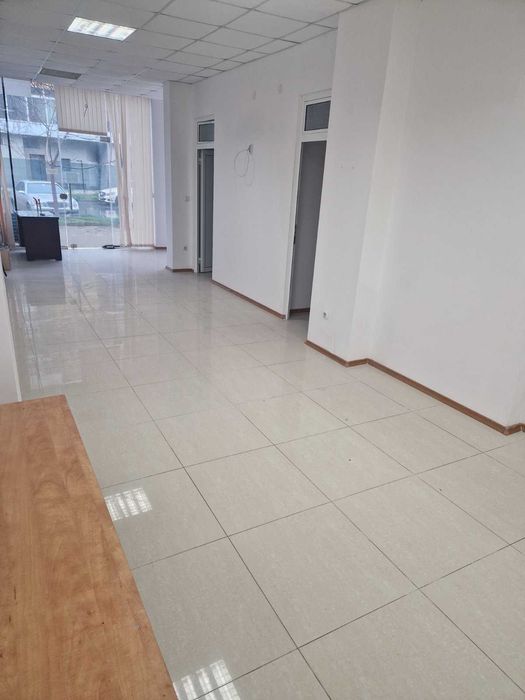 Продава се Магазин в Несебър - 83 кв.м за 1205 €/кв.м - Снимка #1