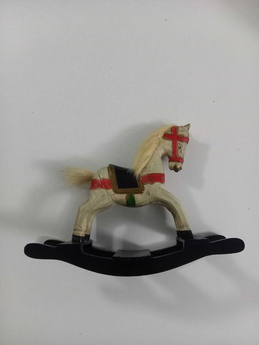 Jucarie cal lemn vintage