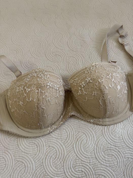 Продам новые бюзгалтера