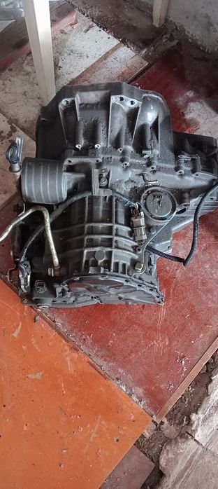 Продам запчасти на Ниссан