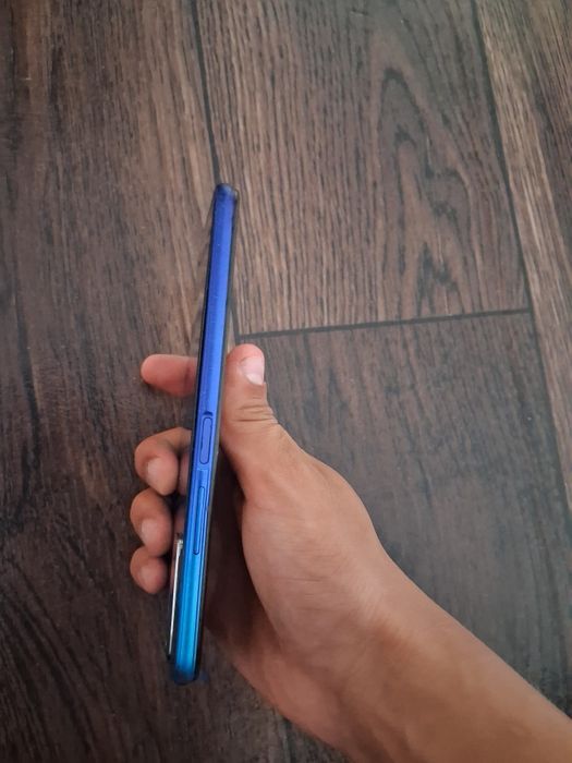 Продам телефон Vivo