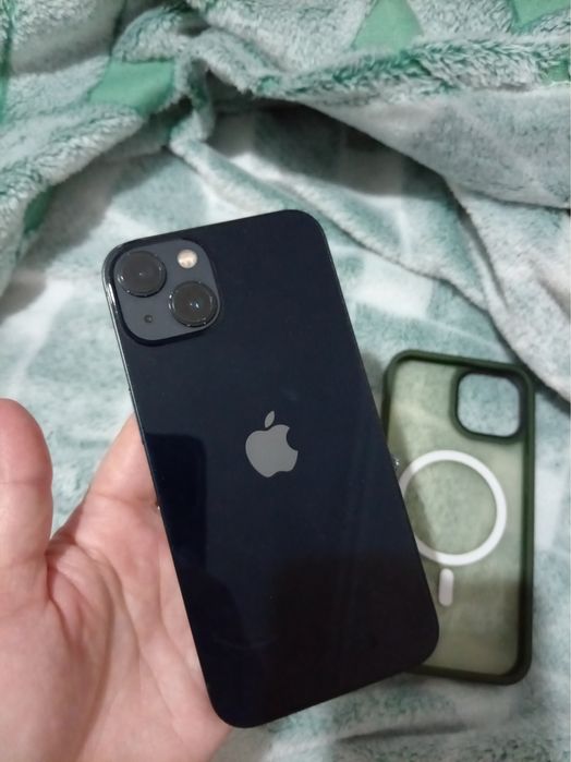 Продам айфон 13 -128