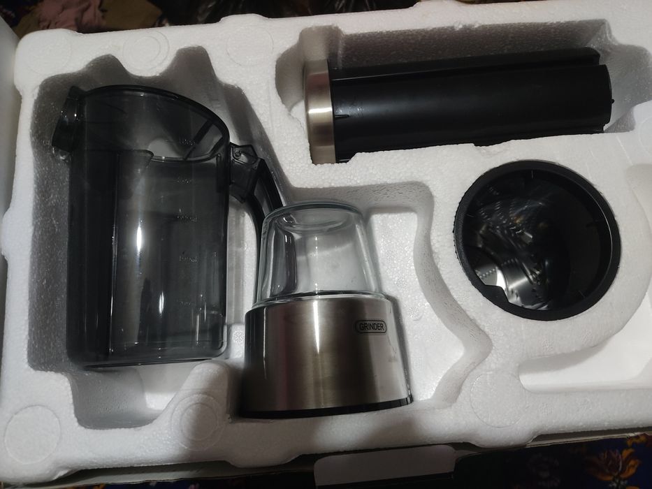 Продается соковыжималка