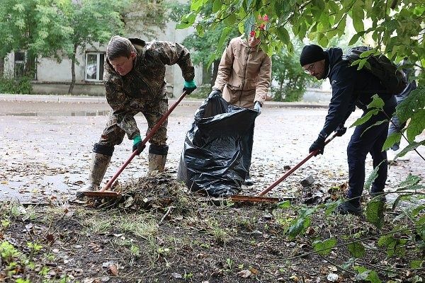 Копка огородов,уборка територий