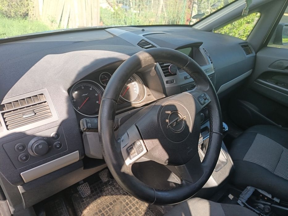 Opel zafira si skoda octavia