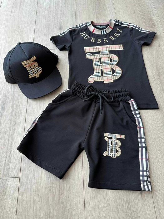 Лятно намаление!!!
Комплект от 3 части от 1 до 15 години