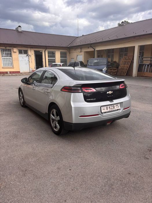 Chevrolet VOLT  плахин хибрид