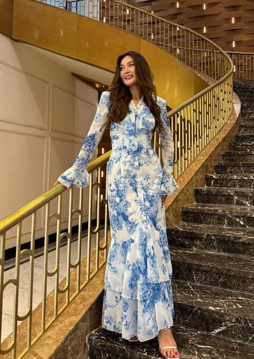 Голубое красивое Платье