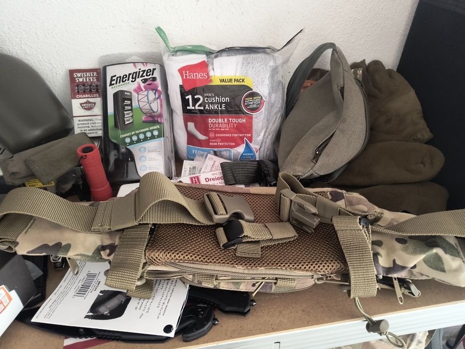 Airsoft екипировка оборудване консумативи