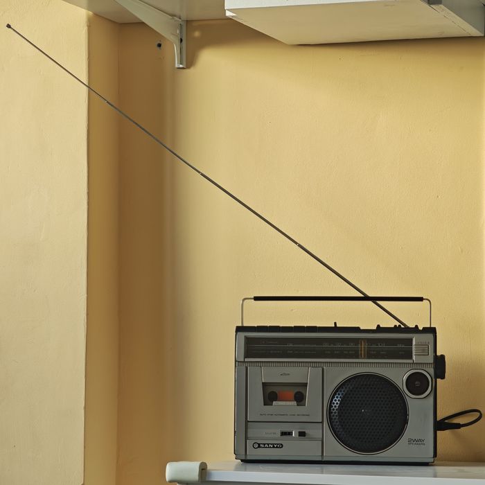 SANYO M2429FZ – винтидж радио‑касетофон, 1982г.