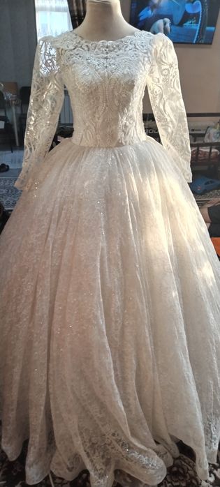 Продается свадебные платья срочно